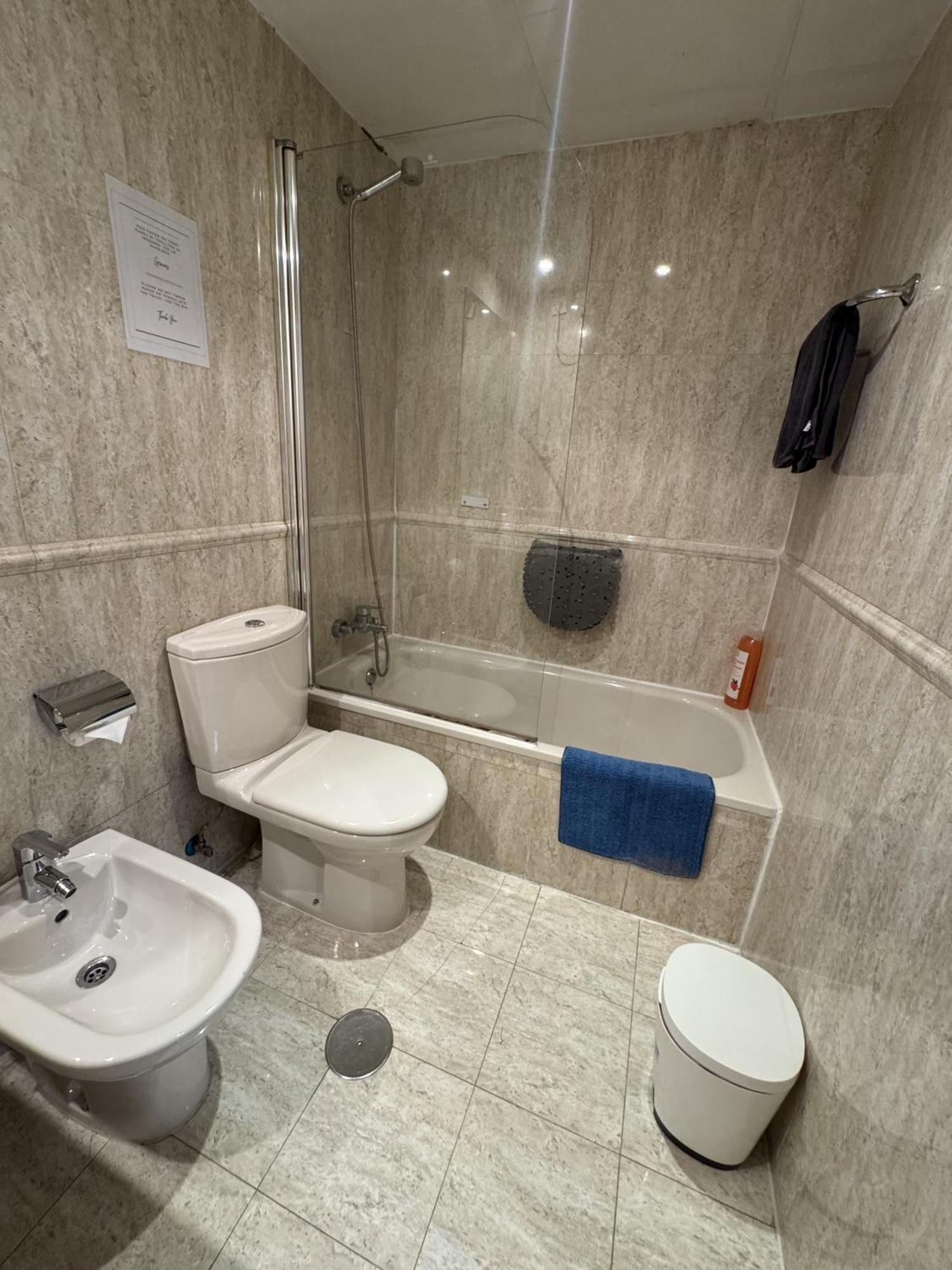 Casa Con Piscina Leilighet Madrid Eksteriør bilde